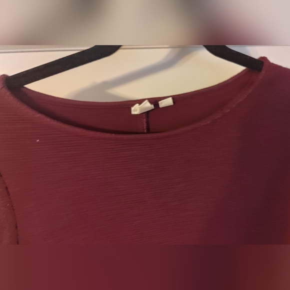Gap Sleeved dark burgundy wine Dress size small with zip pockets - Picture 3 of 6